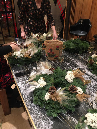 GALERIES LAFAYETTE CHAMPS ELYSEES, WORKSHOP COURONNES DE NOEL (NOVEMBRE 19) DEBEAULIEU