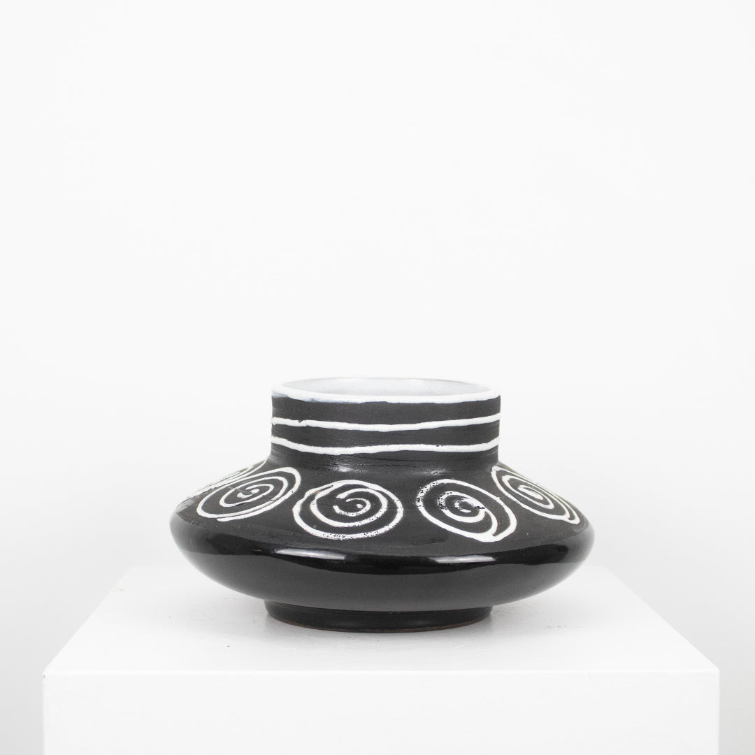 Vase Brutaliste Spirales Blanches DEBEAULIEU