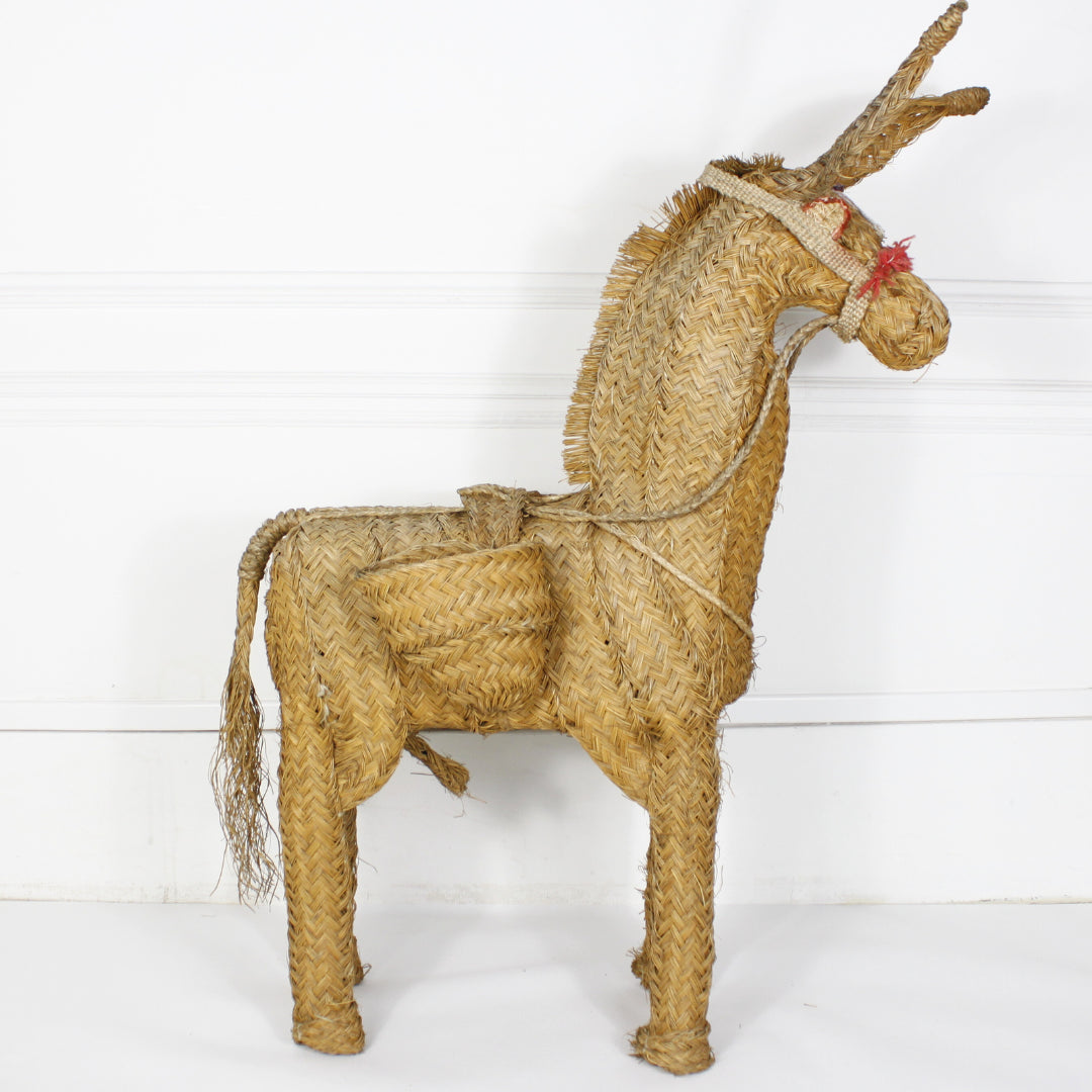 Anes en rotin vintage DEBEAULIEU