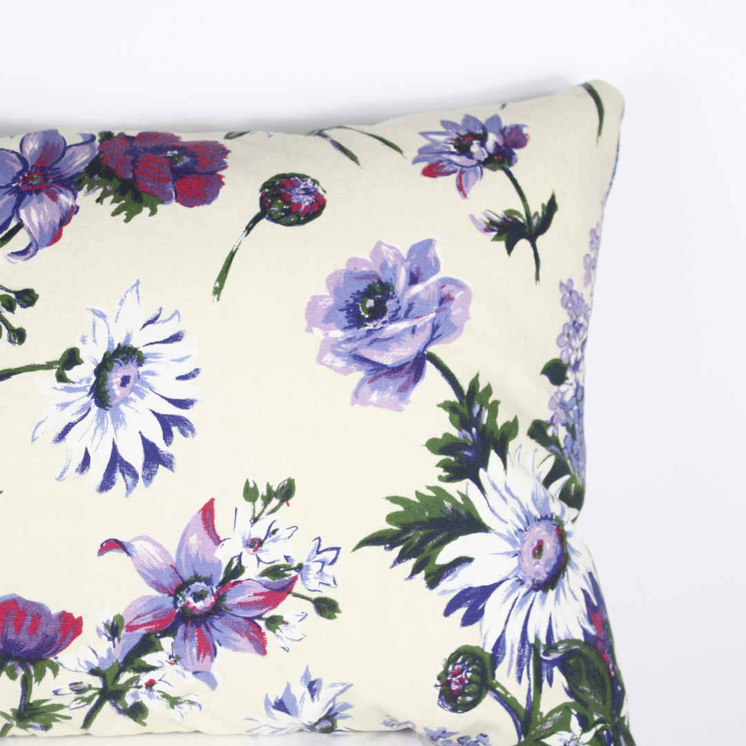 Coussin aux violettes DEBEAULIEU