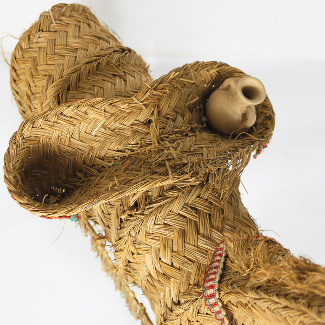 Anes en rotin vintage DEBEAULIEU