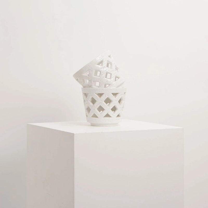 Cache-Pot Ajouré en Céramique Blanche DEBEAULIEU