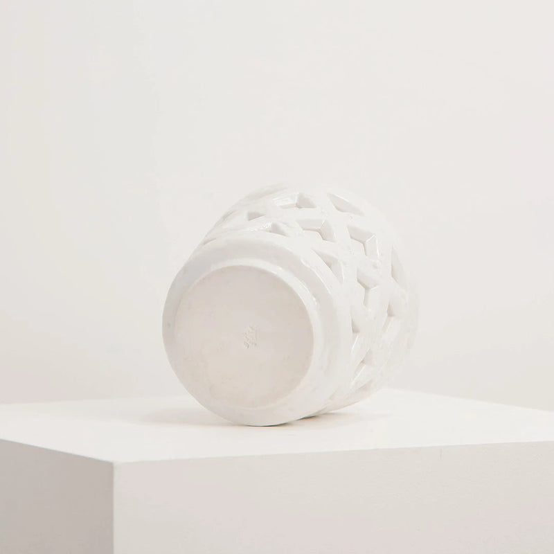 Cache-Pot Ajouré en Céramique Blanche DEBEAULIEU