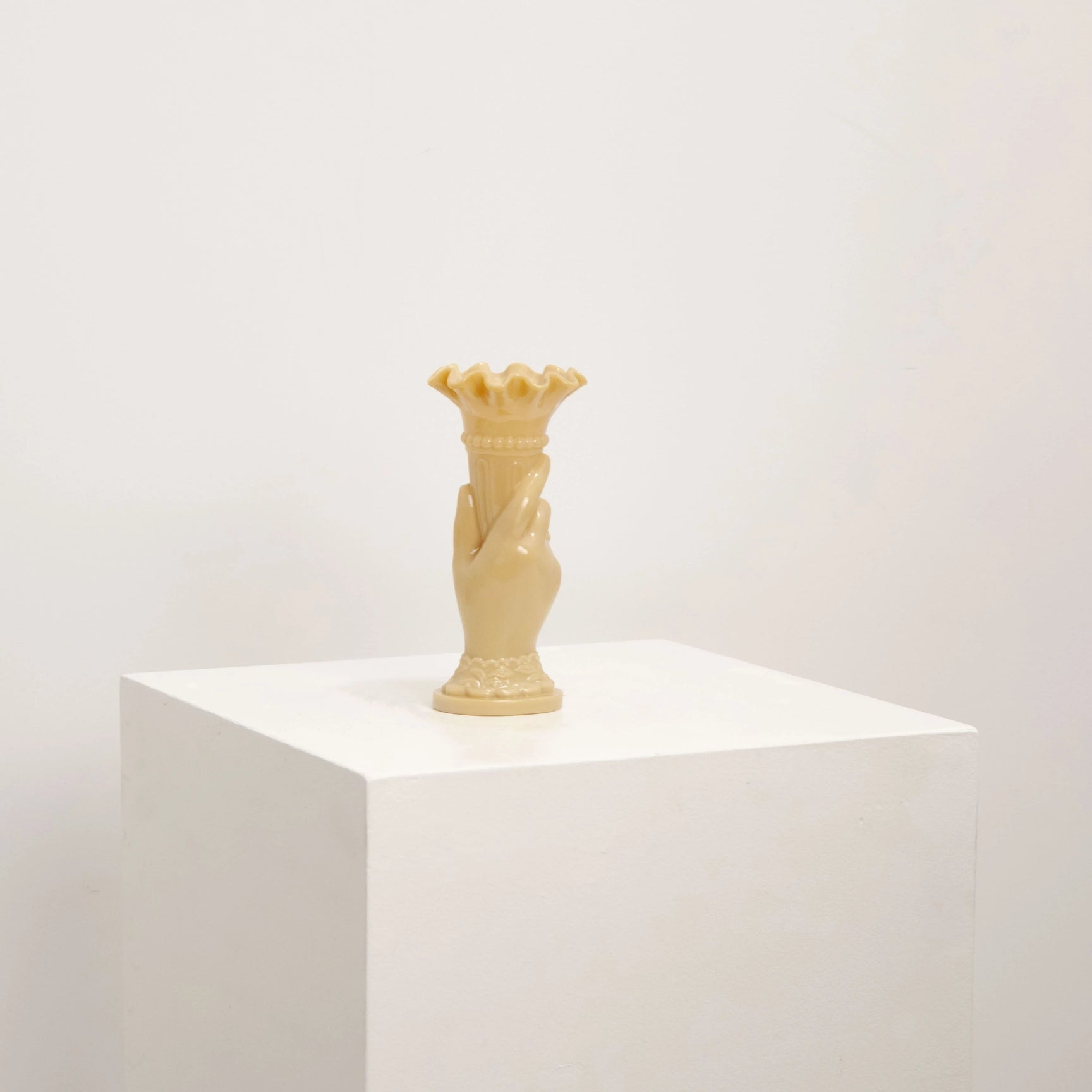 Soliflore Main en Verre Pressé Crème DEBEAULIEU