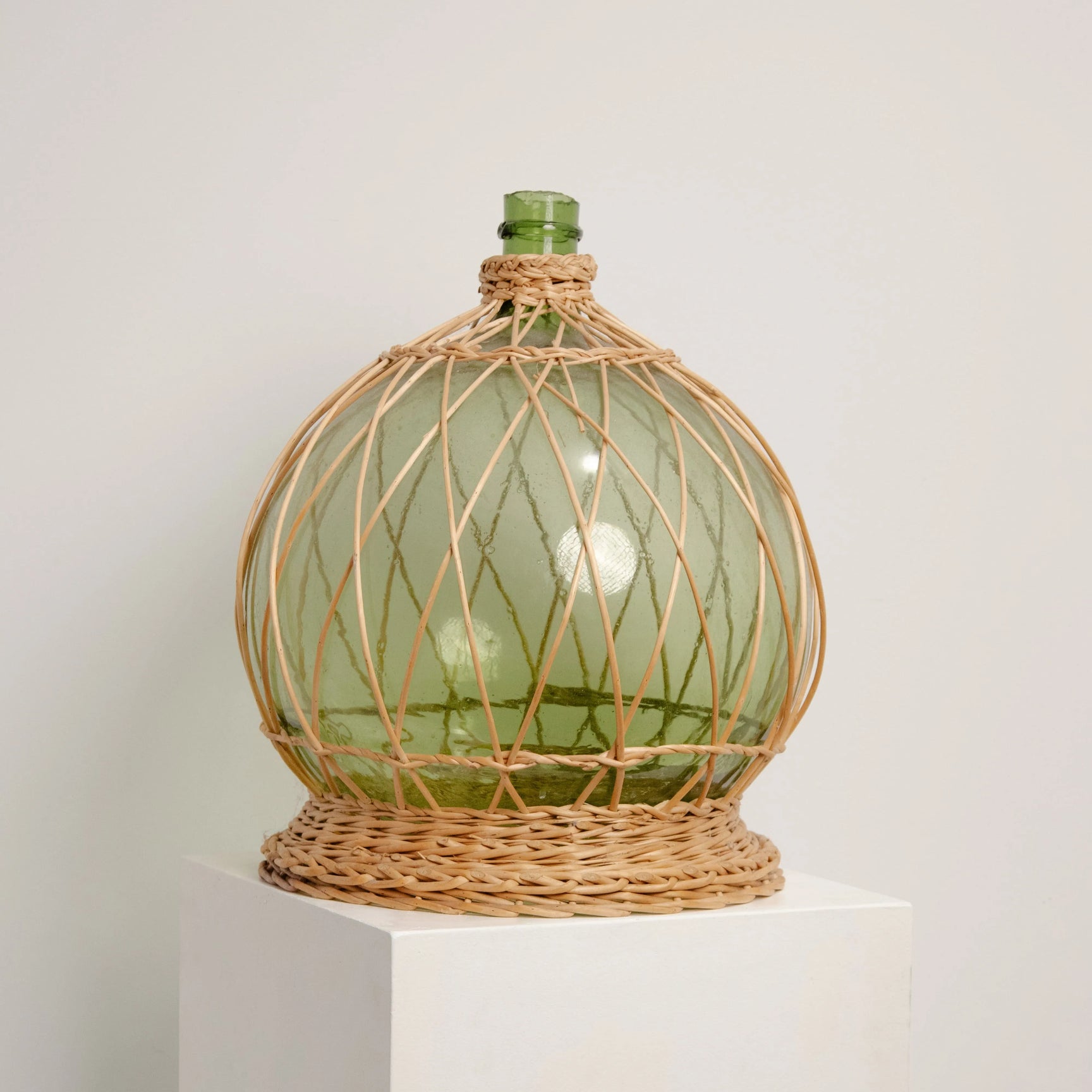 Dame-Jeanne en Verre et Osier