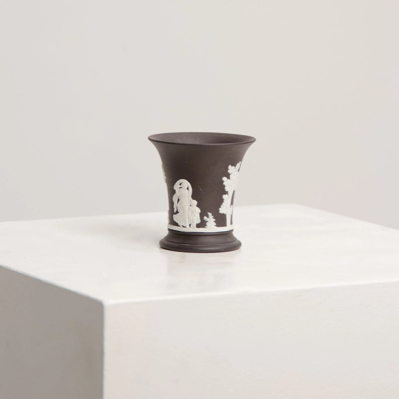 Petit Vase Wedgwood Noir