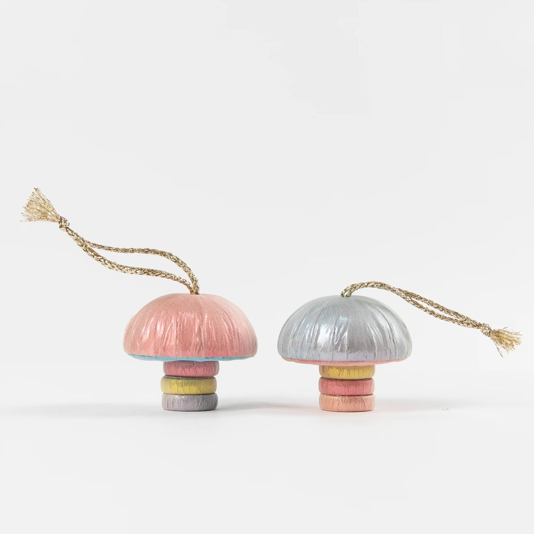 Le Champignon Organza sur Ballon Multico Atelier Aymeric le Deun