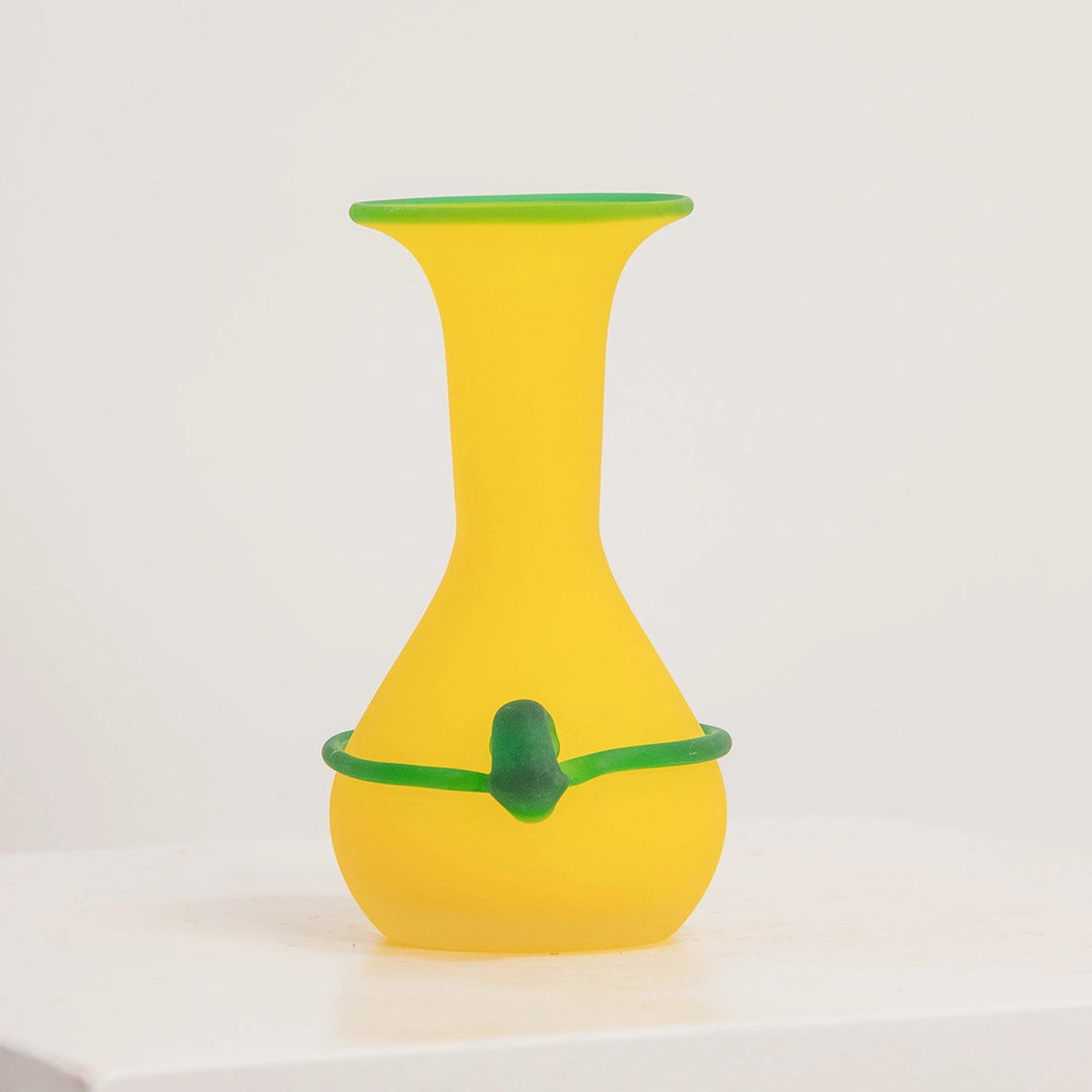 Vase en Verre Satiné Jaune DEBEAULIEU