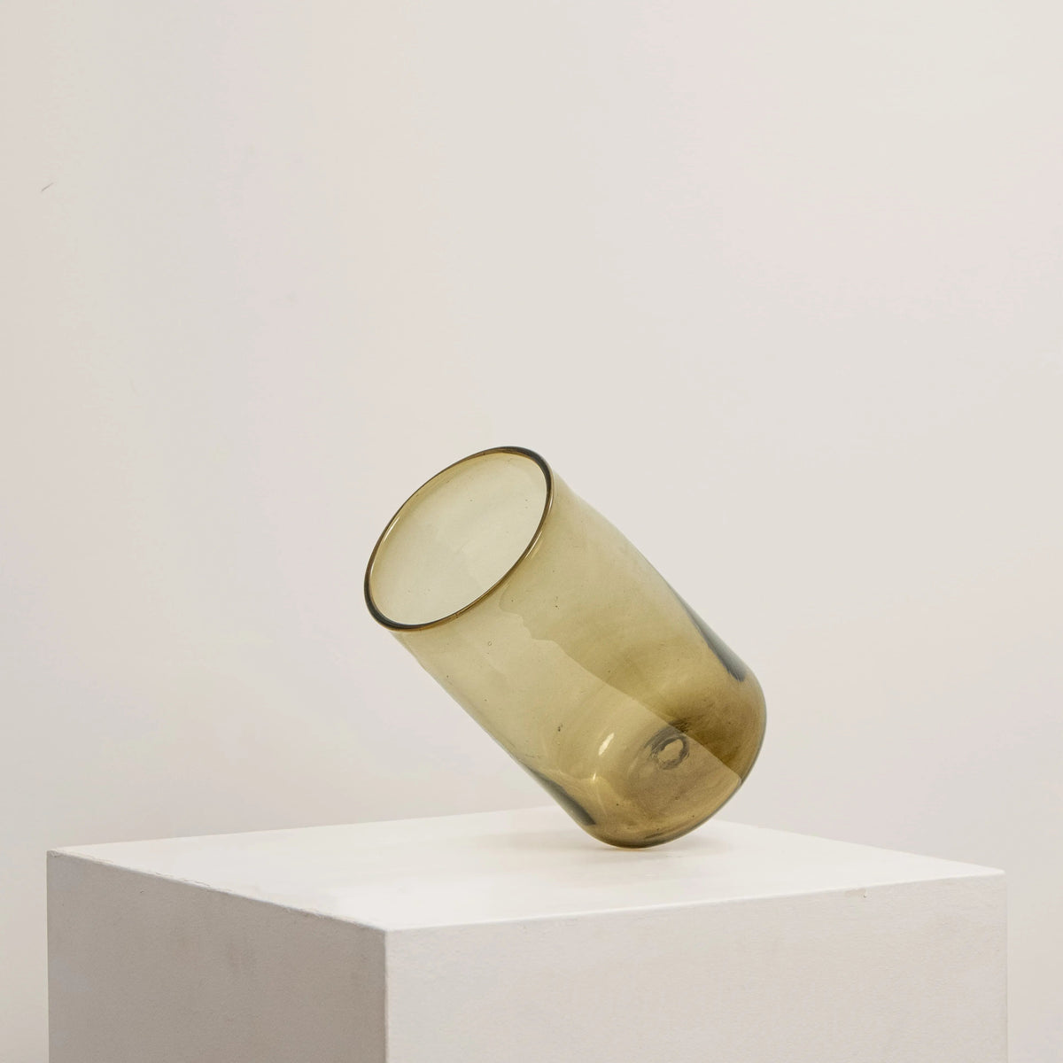 Vase Droit Fumé La Soufflerie