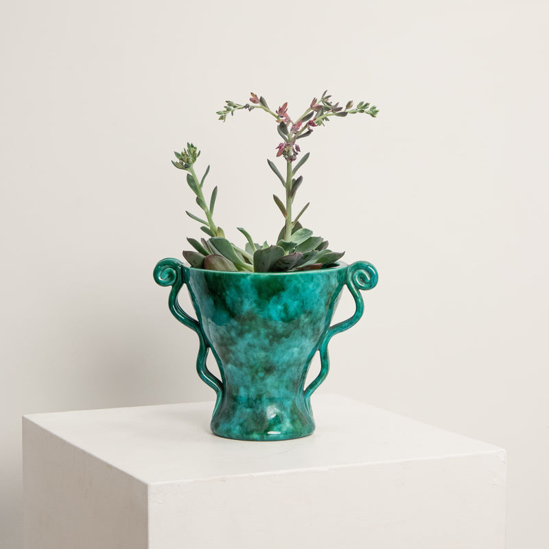 Vase à Anses Volutes Émeraude DEBEAULIEU