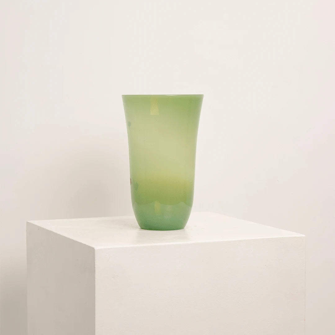 Vase Cornet en Opaline Verte Signé SCHNEIDER DEBEAULIEU