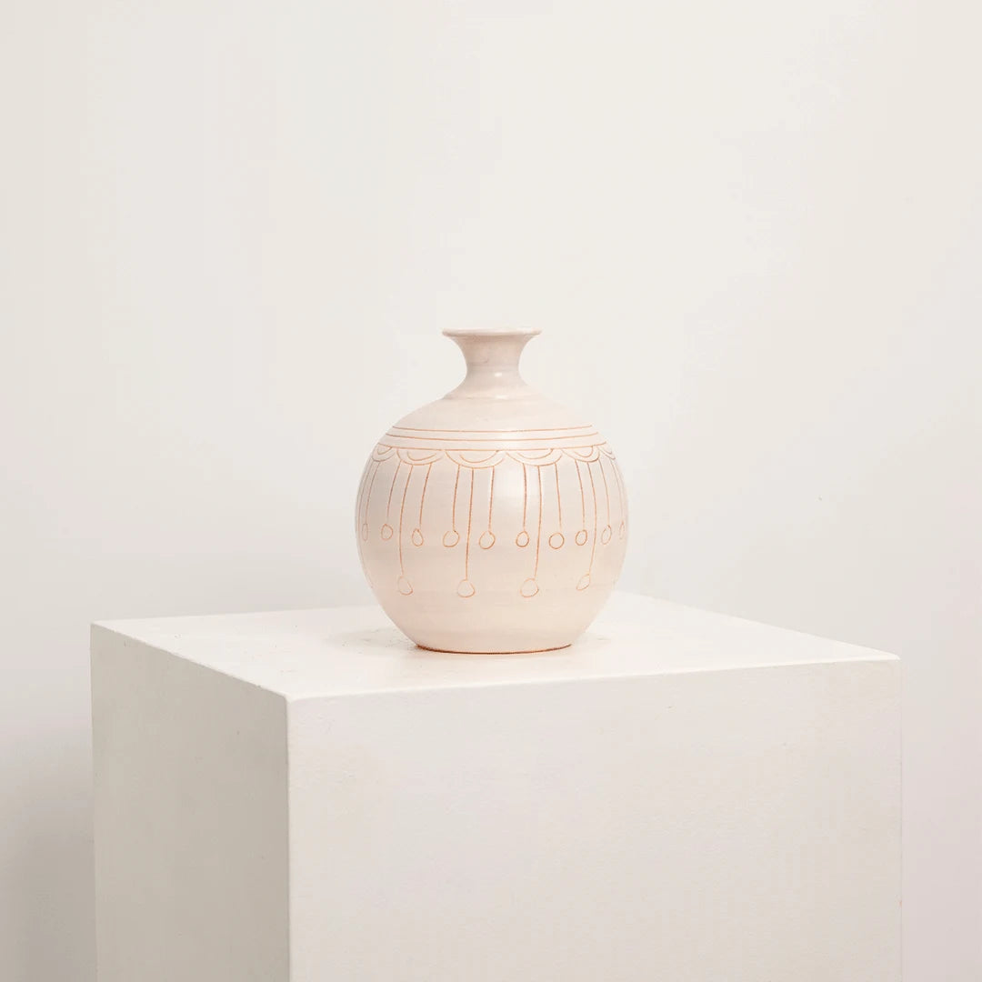 Vase Boule en Céramique Signé LA THUILIERE DEBEAULIEU