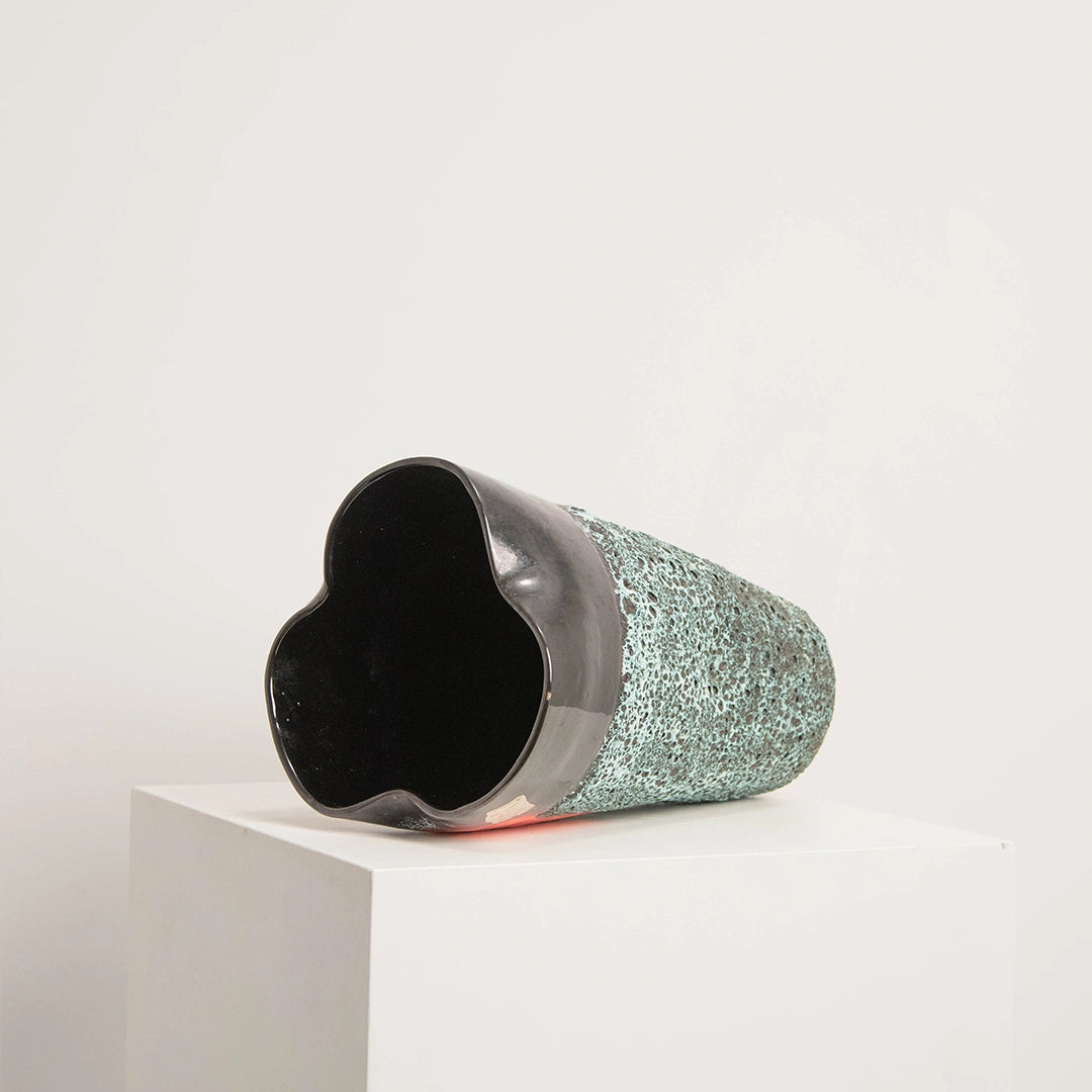 Vase en Céramique Fat Lava DEBEAULIEU