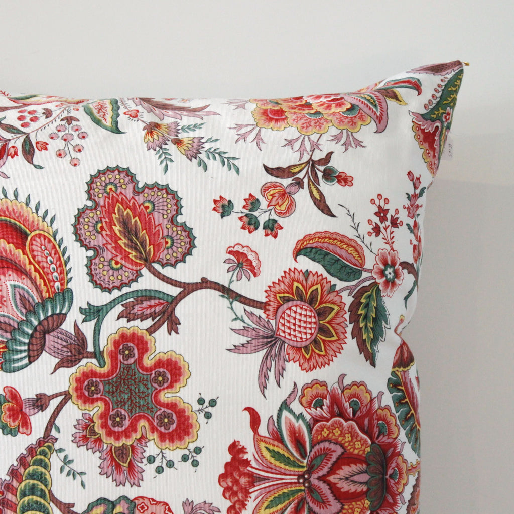 Coussin floral DEBEAULIEU PARIS