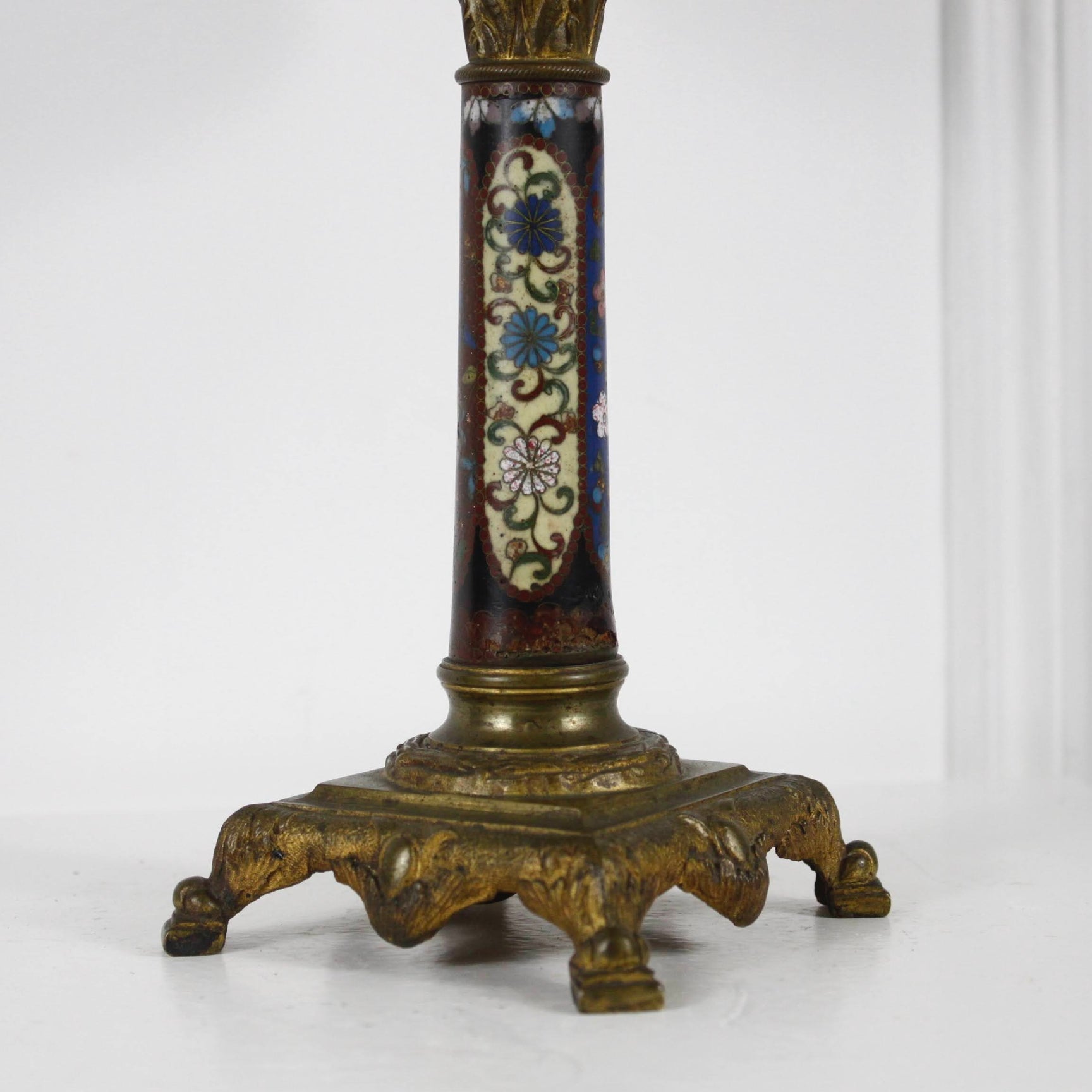 Lampe XIXème décor fleuri DEBEAULIEU PARIS