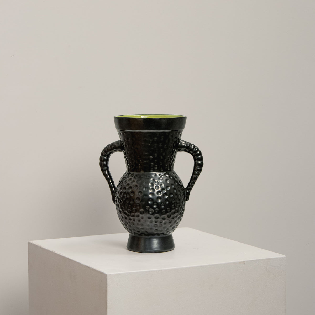 Vase Amphore Martelé Signé LETALLE DEBEAULIEU