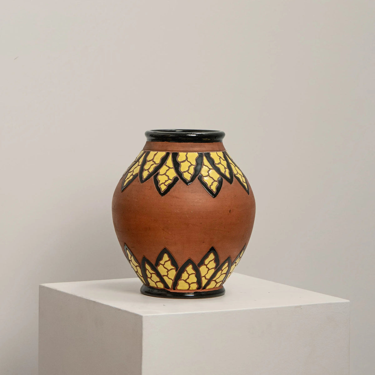 Vase en Terre Cuite Signé CAMART DEBEAULIEU
