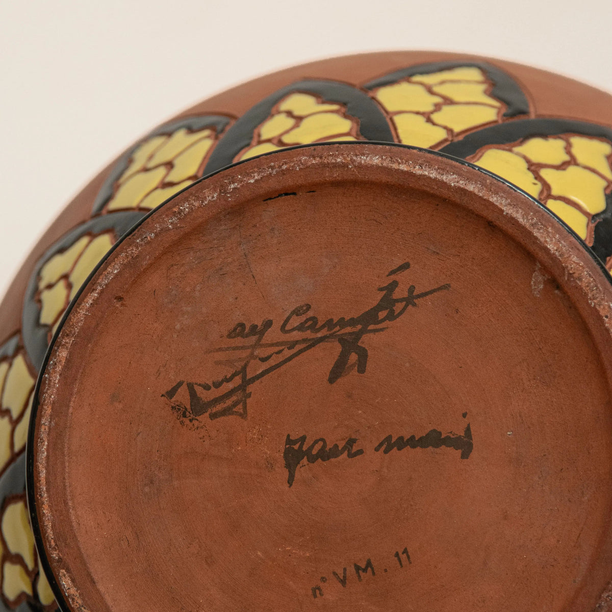Vase en Terre Cuite Signé CAMART DEBEAULIEU