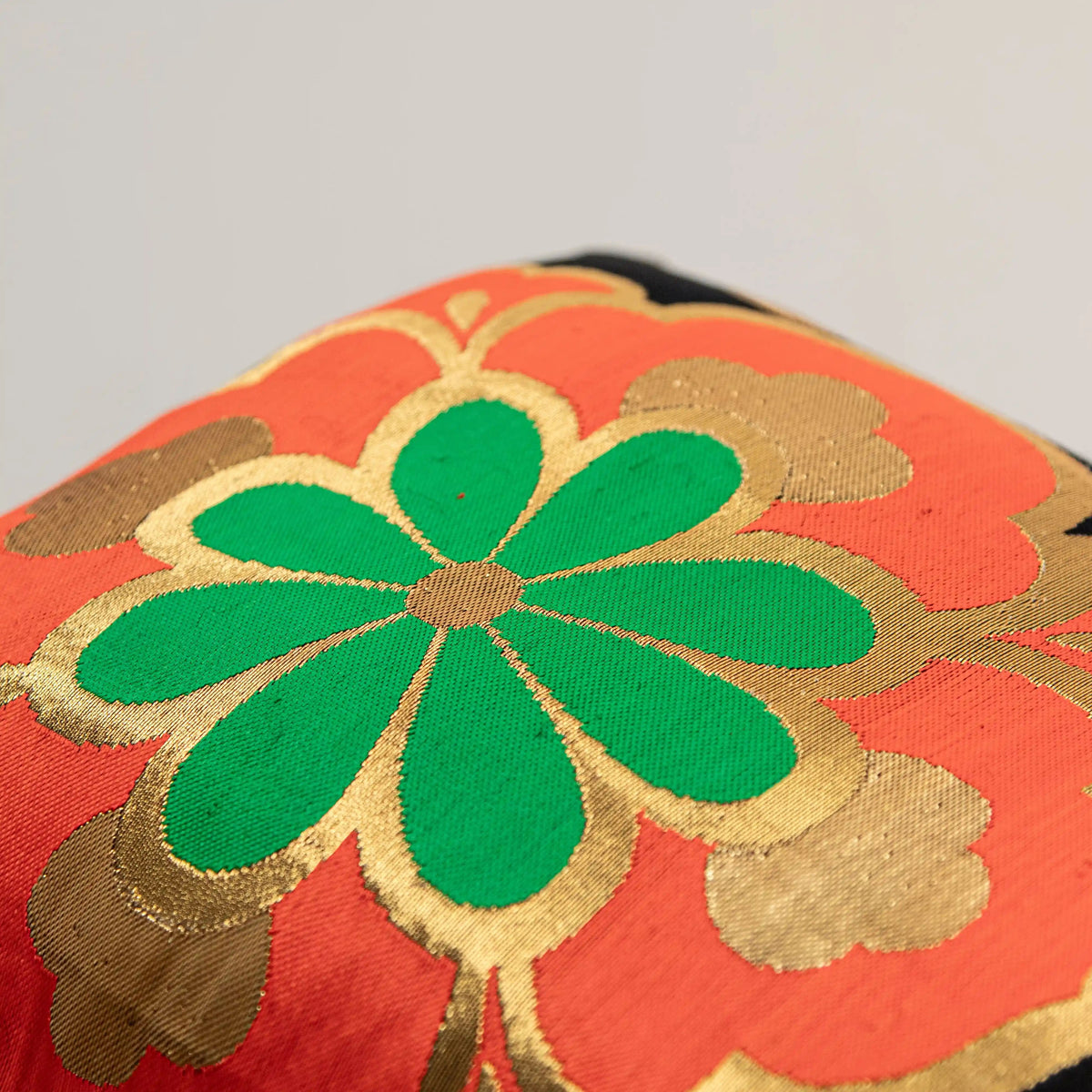 Coussin Kinu DEBEAULIEU DEBEAULIEU