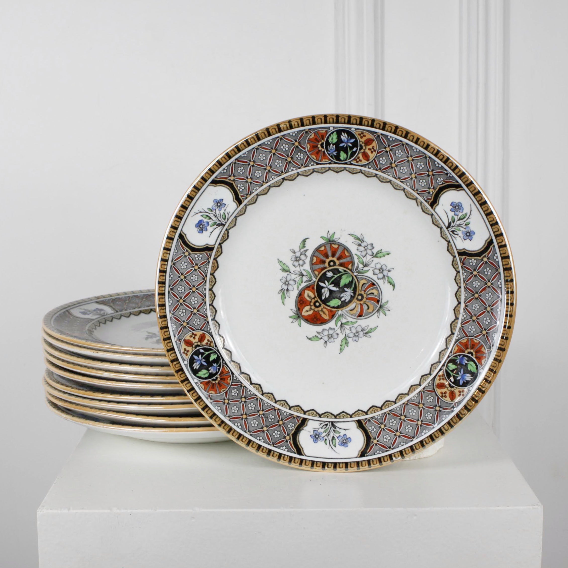 Assiette en porcelaine avec 3 compartiments - MJPRO - Restauration  collective : Equipement & Fournitures - Mongin Jauffret, Maison fondée en  1860